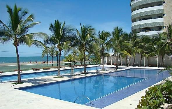Con Terraza Frente Al Mar Apartamento