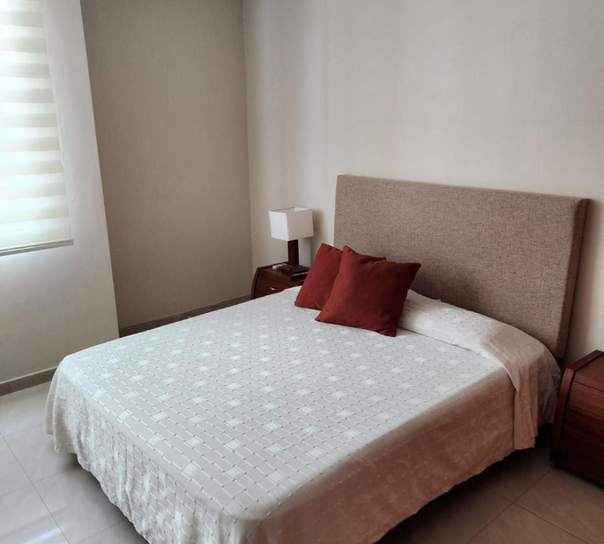 Apartamento Con Terraza Frente Al Mar *