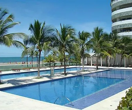 Con Terraza Frente Al Mar Apartamento