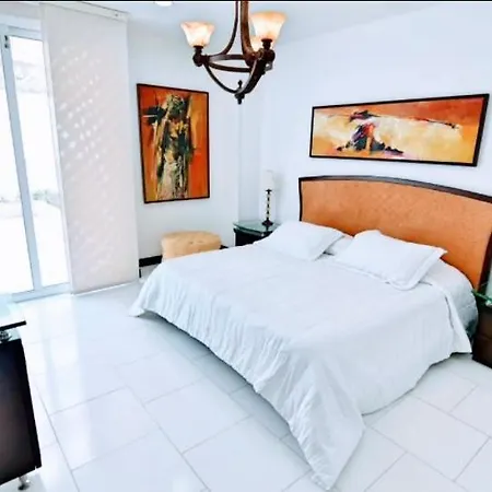 Con Terraza Frente Al Mar Apartamento *