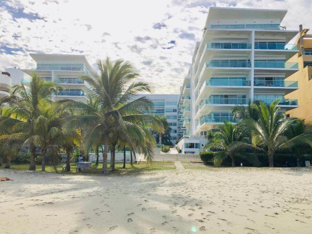 Con Terraza Frente Al Mar Apartamento